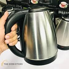 An electric kettle is a fast and convenient kitchen kettle