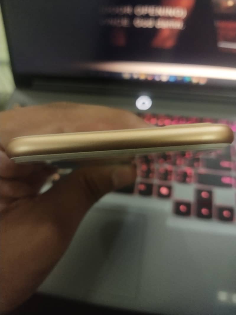 Apple iPhone 8 Plus 3