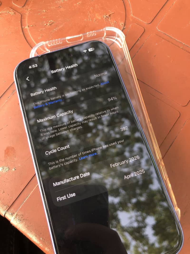 Apple iPhone 16 6