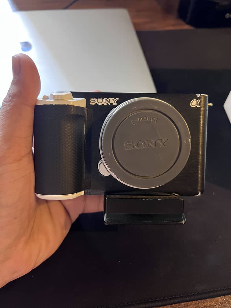 Zv e1 (full frame) 1