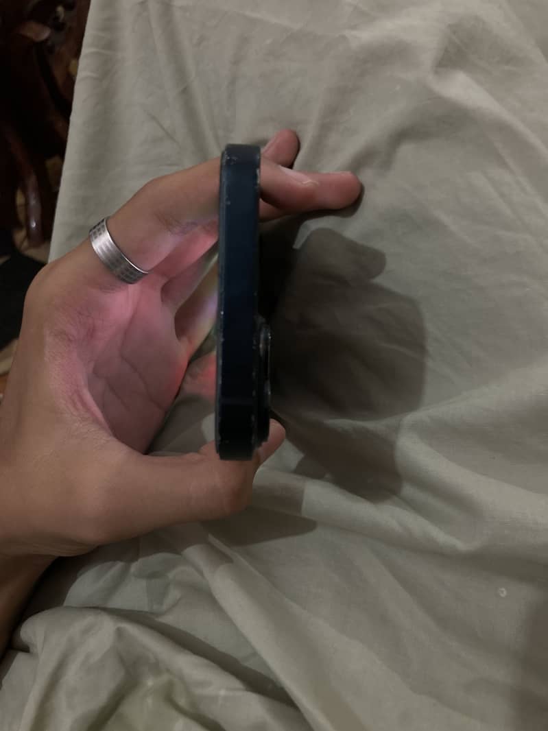 Apple iPhone 14 5