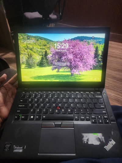 i5 5th generation 8gb ram 256gb ssd 2 battries 12.5 inch ips display