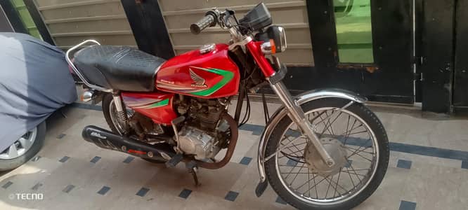 Honda 125 model 2013 ok condition