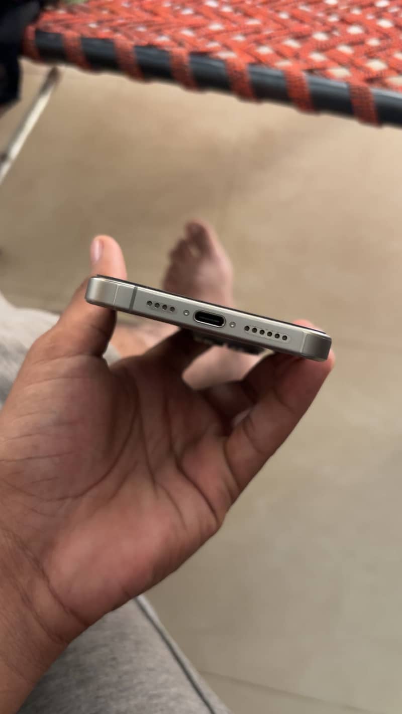 Apple iPhone 15 Pro Max 5
