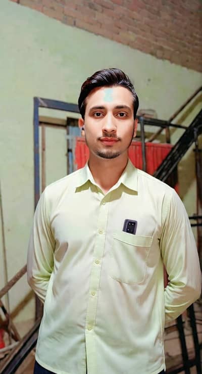 I need job 03484439242 my watsap