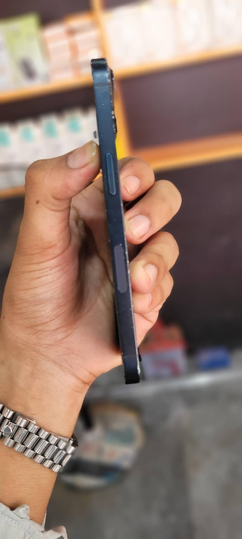 Apple iPhone 13 6