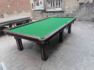 snooker table 5/10