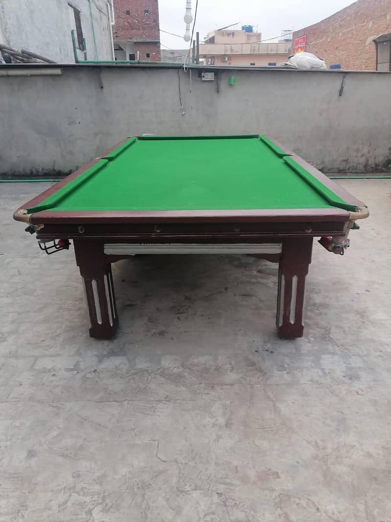 snooker table 5/10 3
