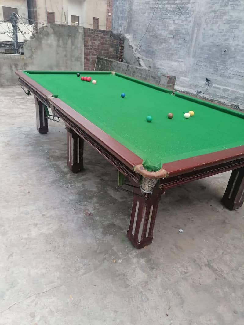snooker table 5/10 9
