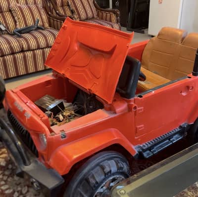 Red jeep for kids