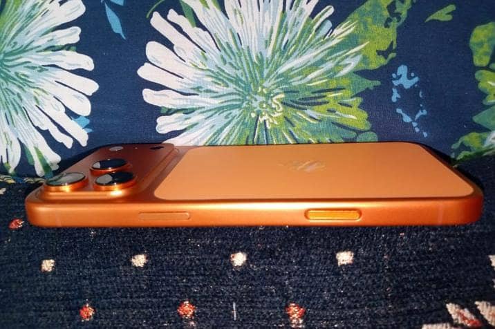 Apple iPhone 17 Pro Max 15