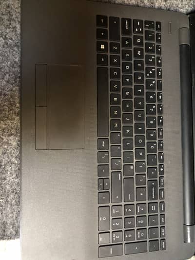 Hp laptop i7 7 generation with original charger