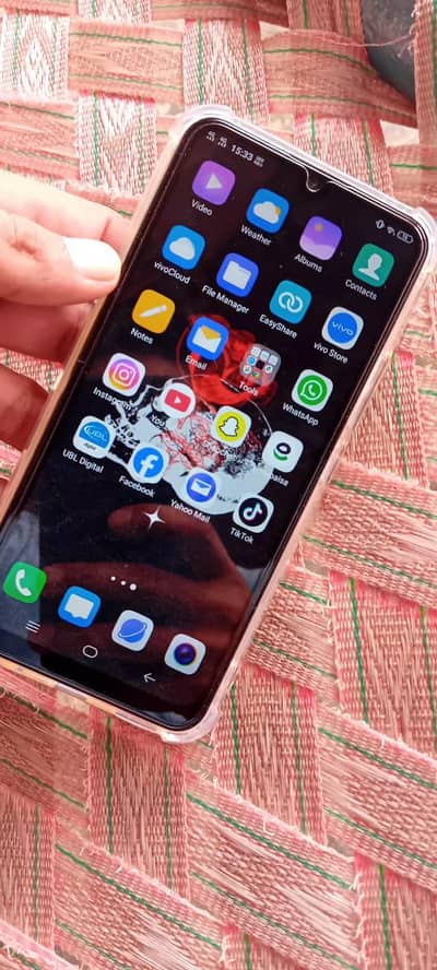 Vivo Y17
