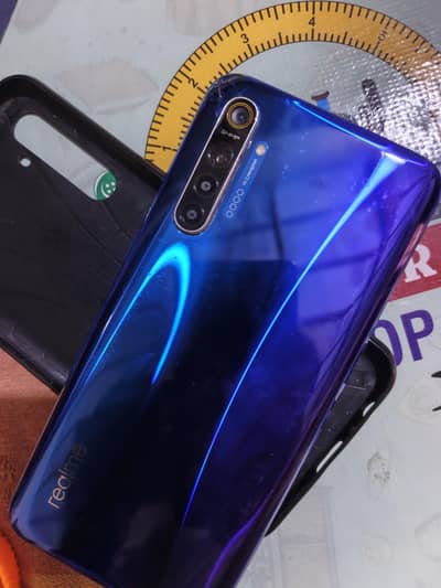 Realme XT