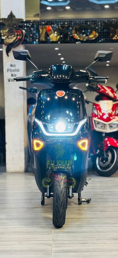 Yadea Scooty Kings Yadea Metro Evee Evon Okla EV Female scooty  Ramza