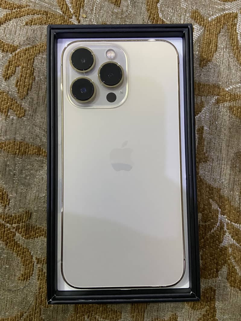 Apple iPhone 13 Pro 8