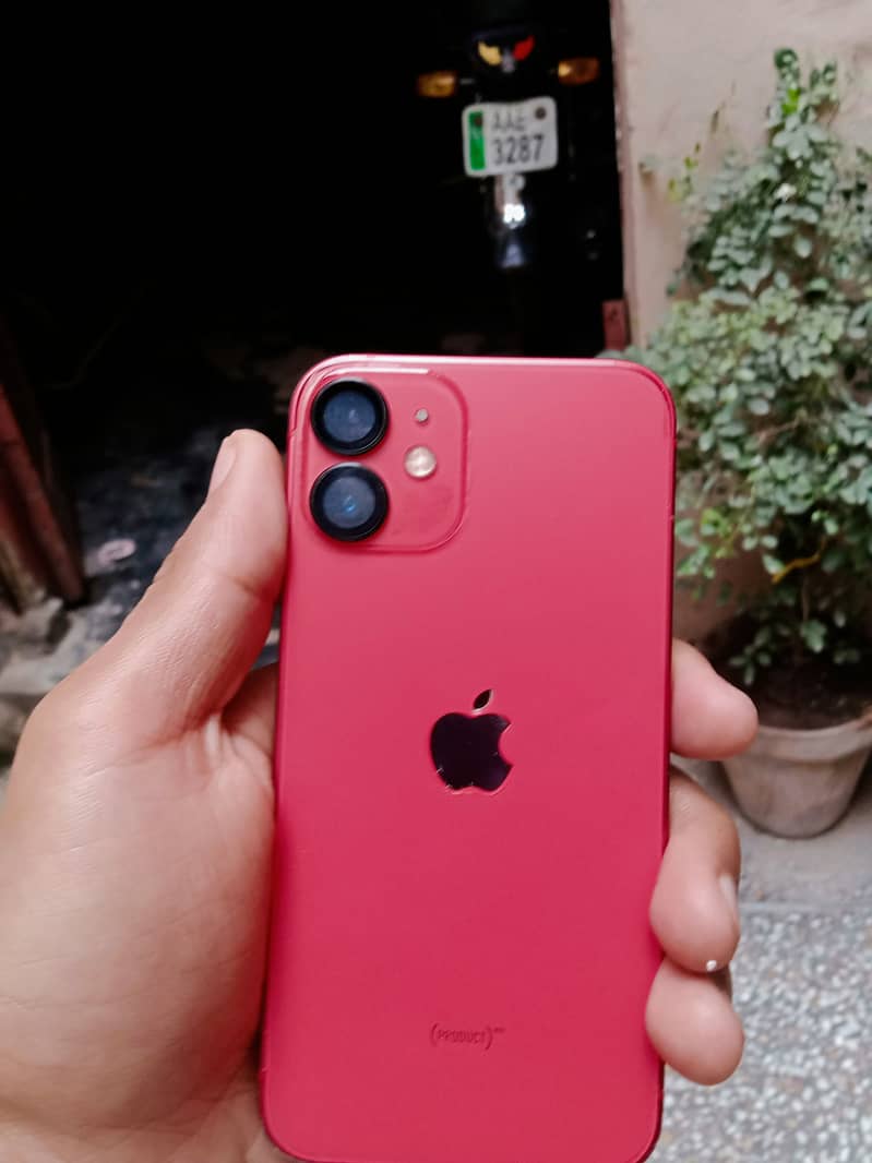 Apple iPhone 12 mini 0