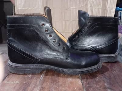 New Branded original shoes 44 Number
