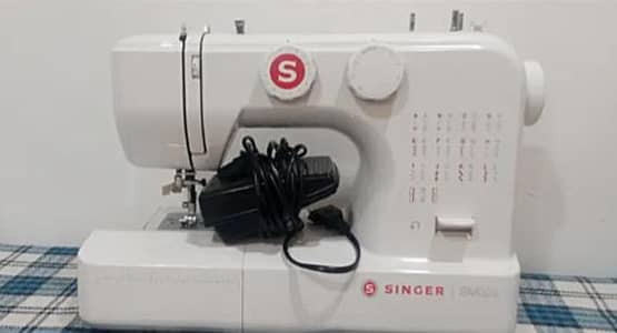 Singer Sewing Machine SM-024 Electric Silai Machine Home  use Like new