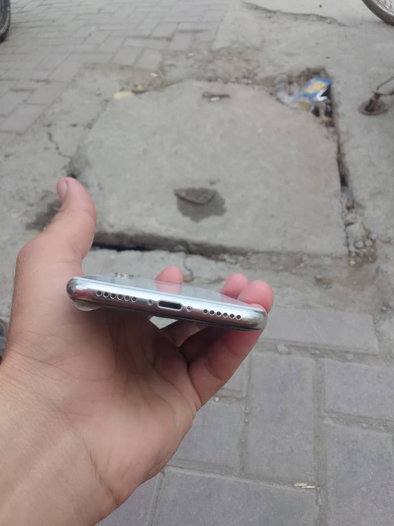 Apple iPhone X 1