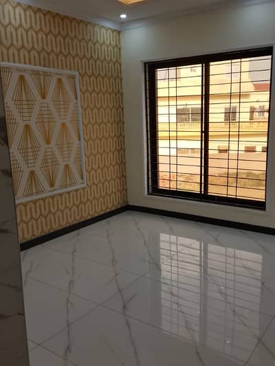 10 Marla brand new house available for sale