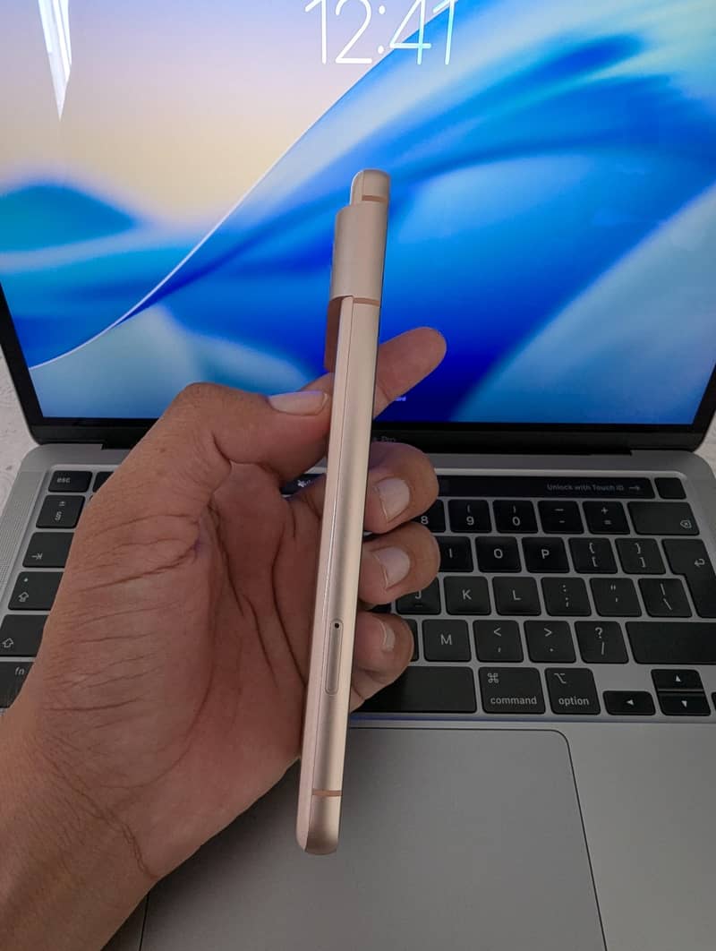 Google Pixel 8 9
