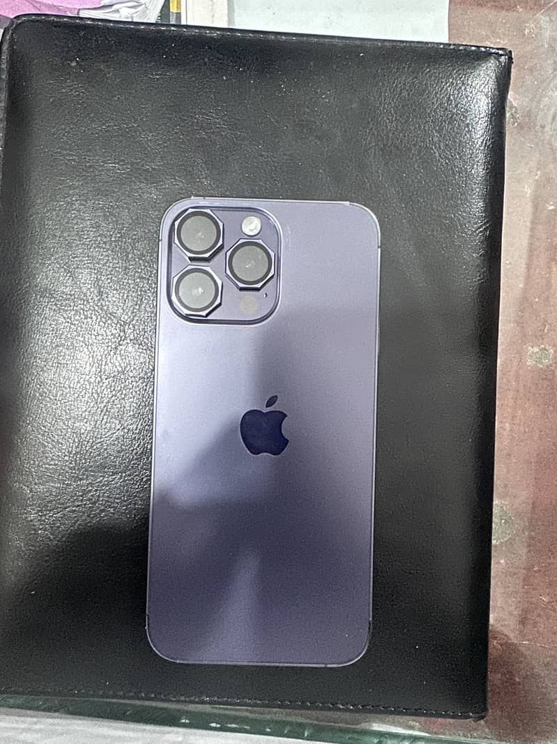 Apple iPhone 14 Pro Max 0