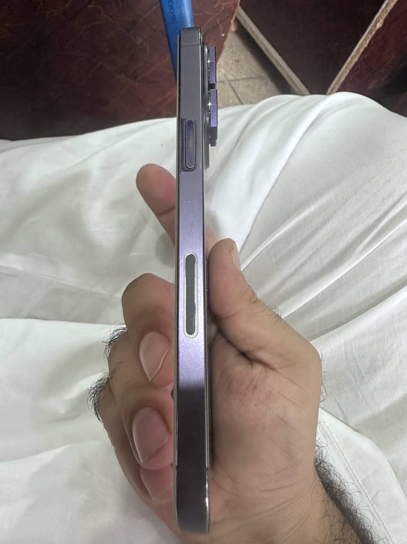 Apple iPhone 14 Pro Max 3