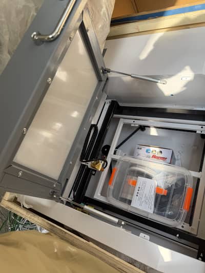 LASER ENGRAVING AND CUTTING MACHINE