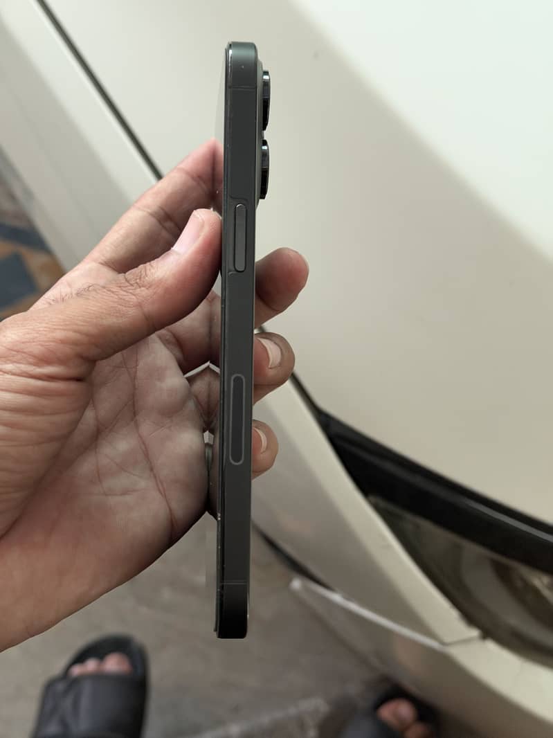 Apple iPhone 14 Pro Max 5