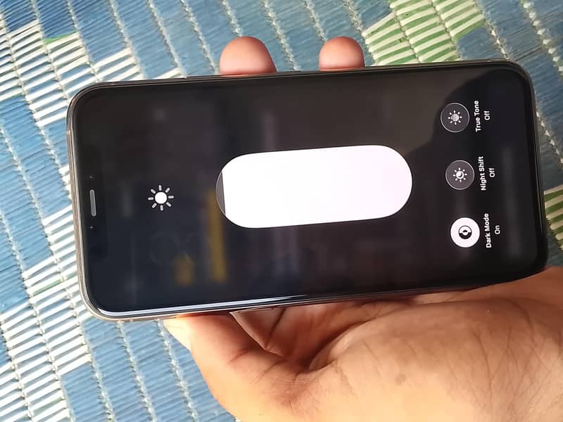 Apple iPhone 11 Pro 1
