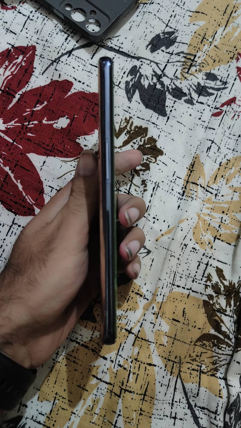 One Plus 9 4