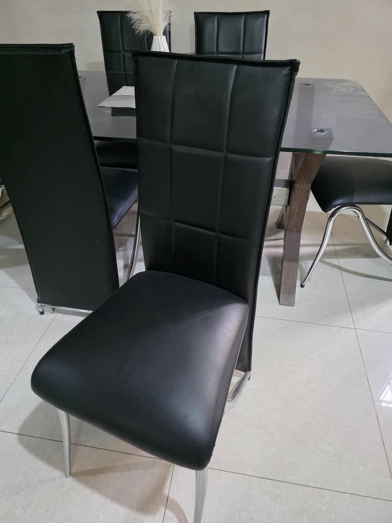 Dining Table + 06 Chairs 2