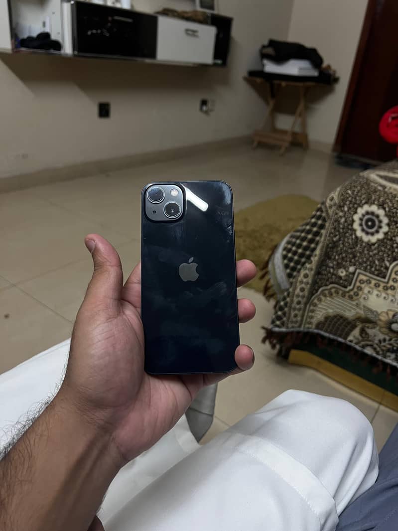 Apple iPhone 13 0