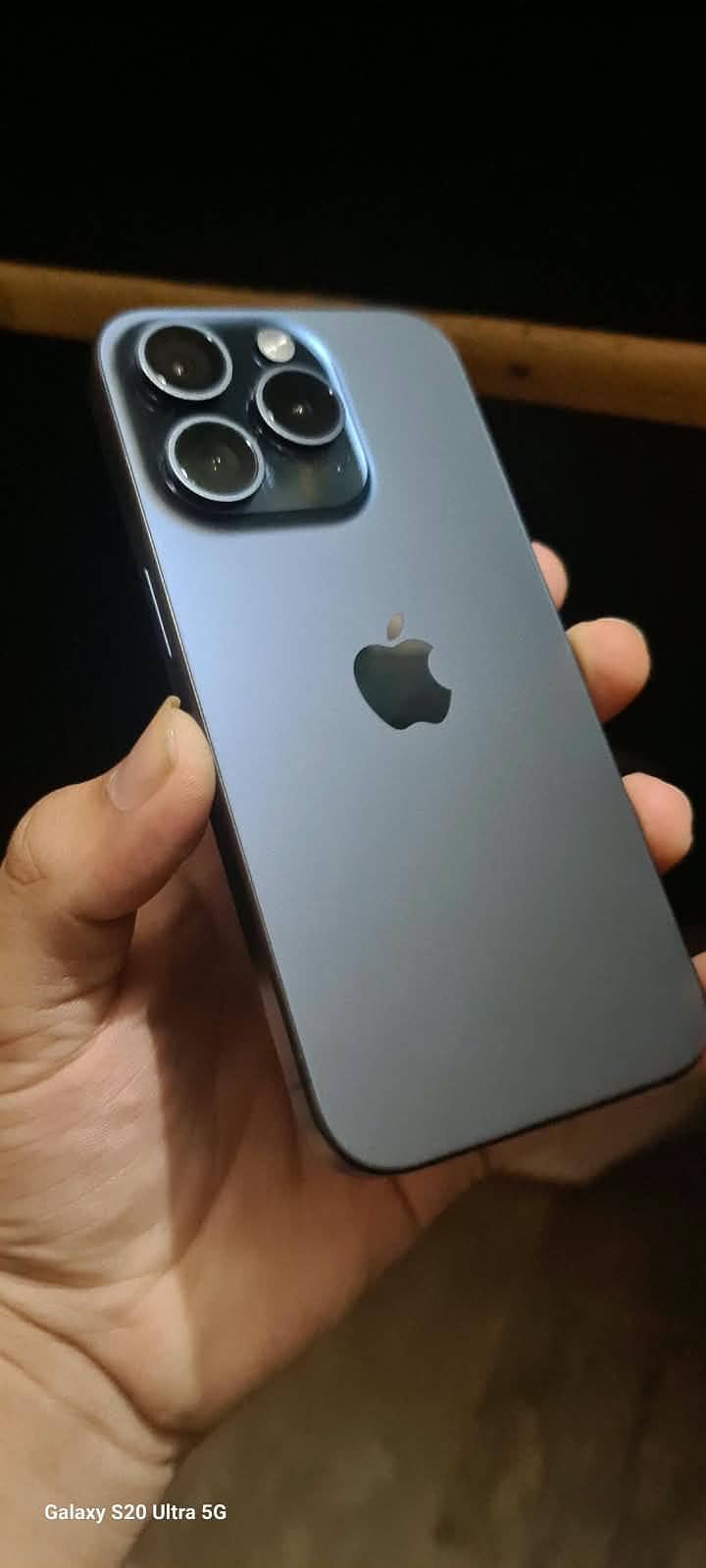 Apple iPhone 15 Pro 0