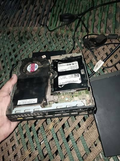 Lenovo mini PC core i5 7th generation 8gb 320gb hard diak