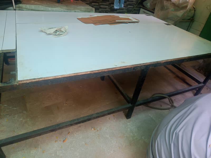 cutting table 0