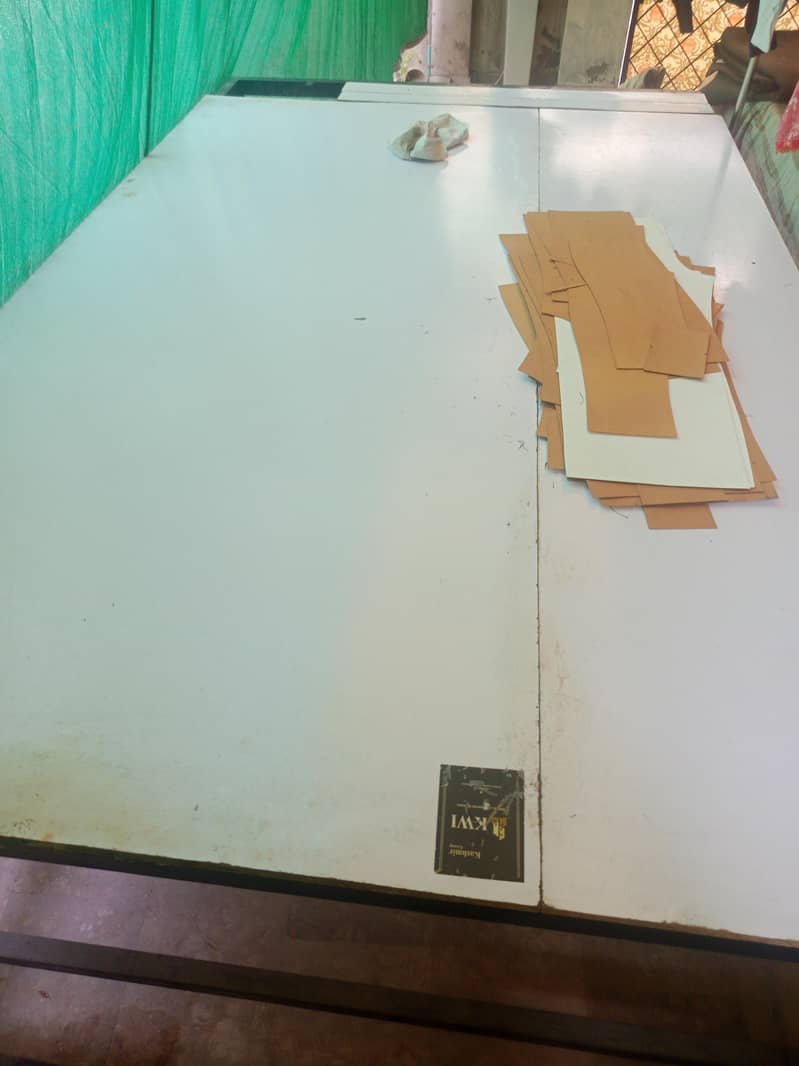 cutting table 2