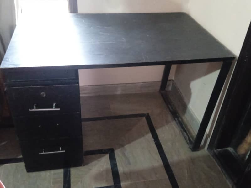 Office table 0