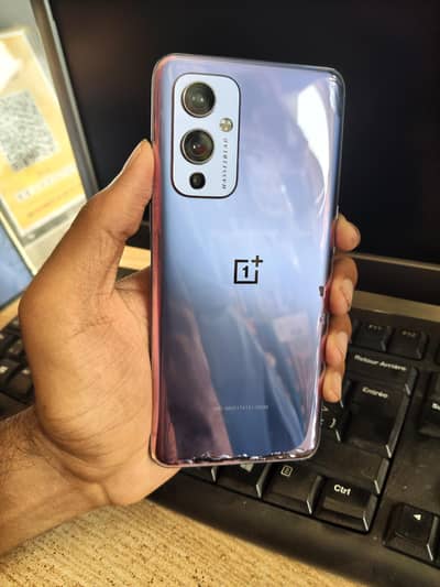 One Plus 9 (5G)
