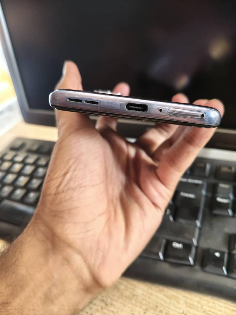 One Plus 9 (5G) 2