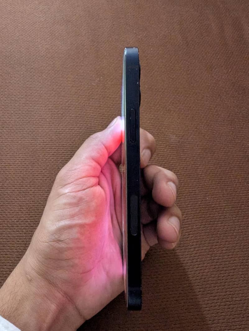 Apple iPhone 12 2
