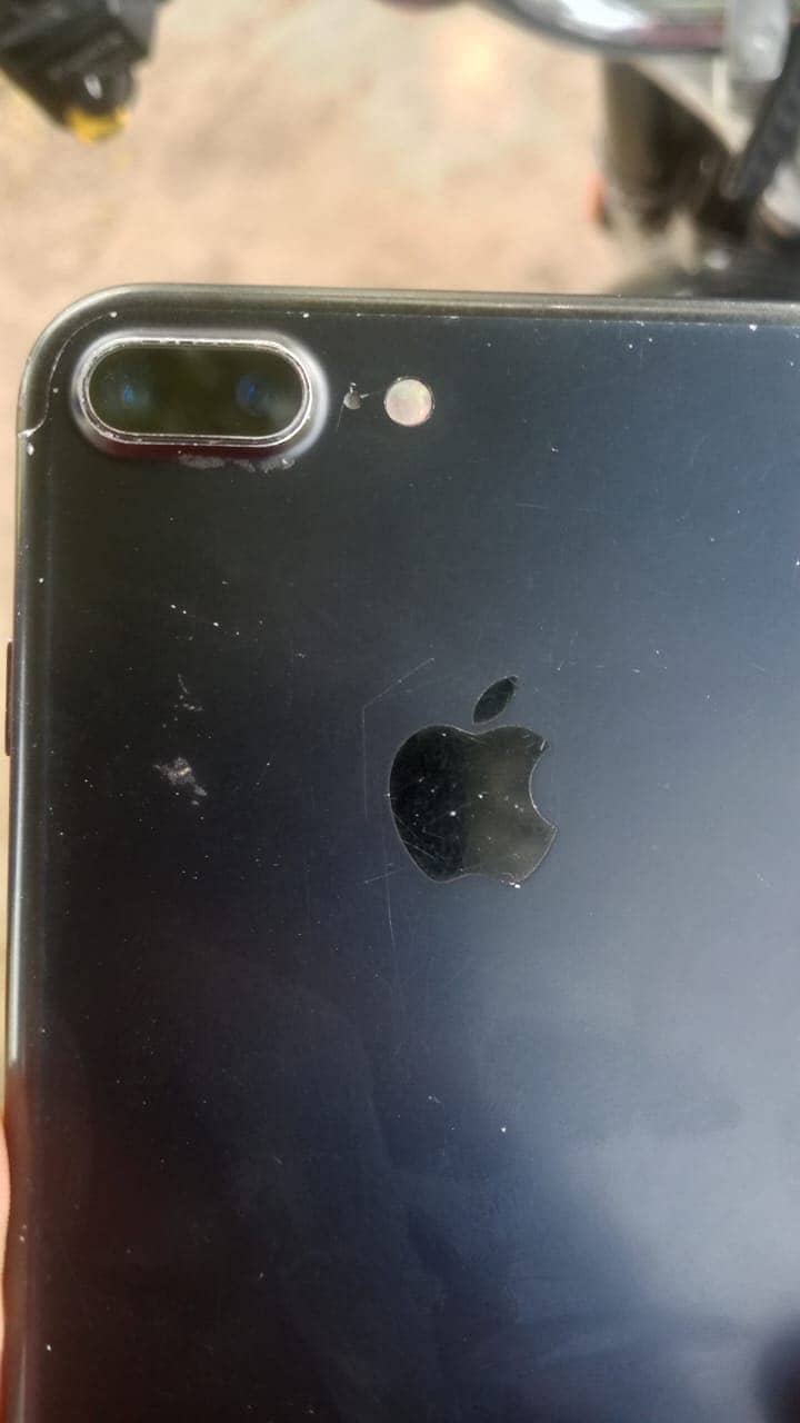 Iphone 7 plus Pta approved 5