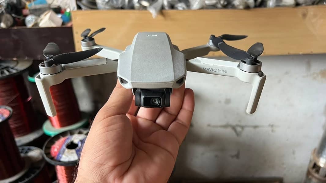 dji mavic mini drone 1