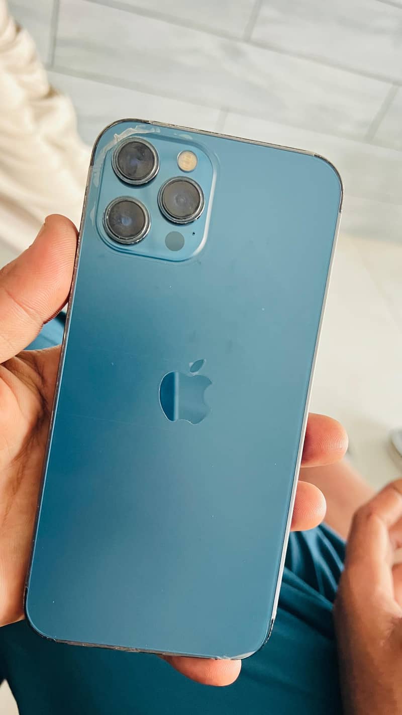 Apple iPhone 12 Pro Max 3