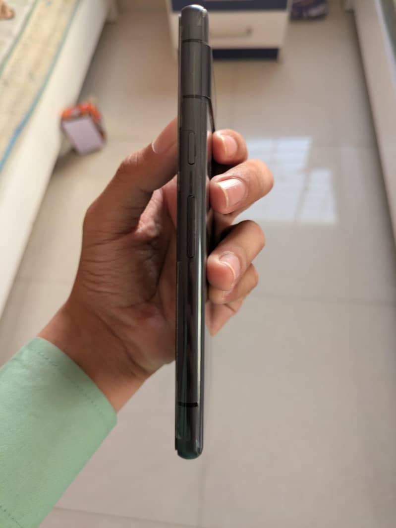 Google Pixel 7a 2