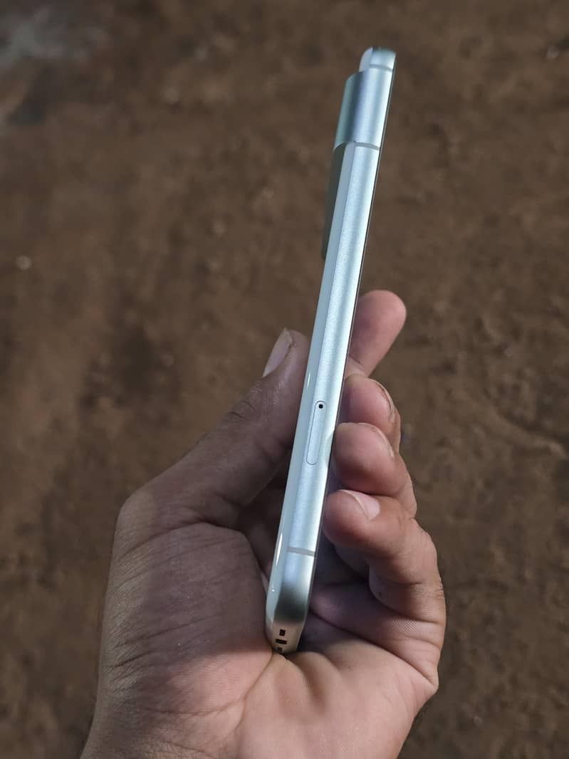 Google Pixel 8 3