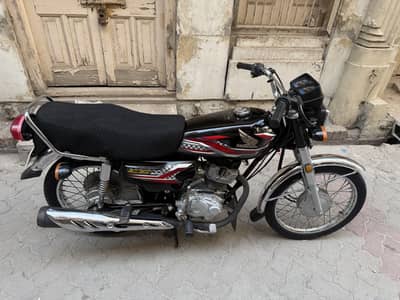 Honda CG 125 2024 model registered in end of 2023