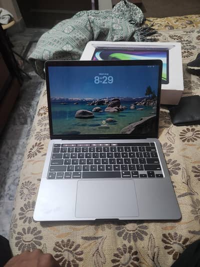 Apple MacBook Pro 13-Inch (M1, 2020)