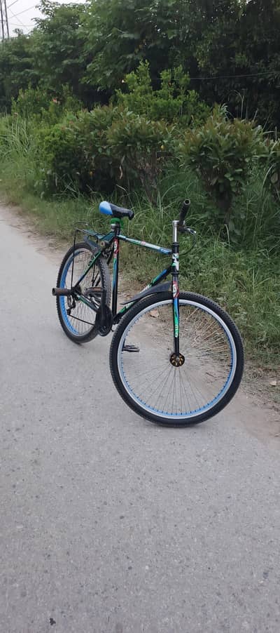 Premium Mountain Bicycle for Sale | Excellent Condition